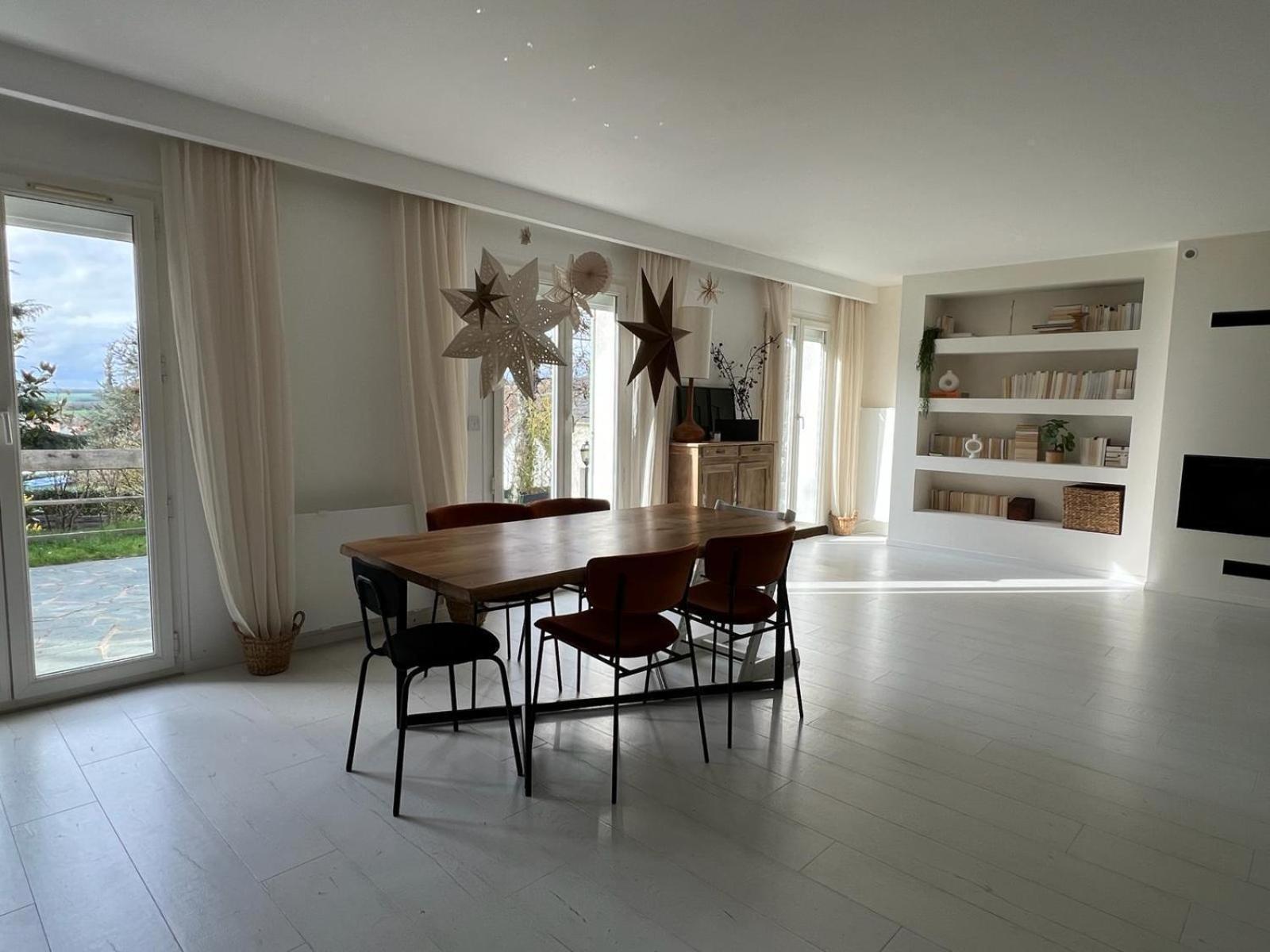 Maison Familiale, Belle Et Moderne Proche De Versailles Et Thoiry Maule ภายนอก รูปภาพ